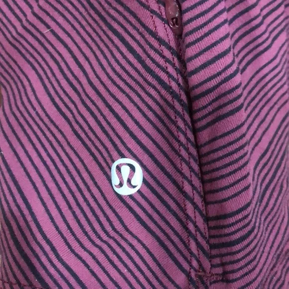 Lululemon Purple and Black Long Sleeve sz 4 - Picture 3 of 5